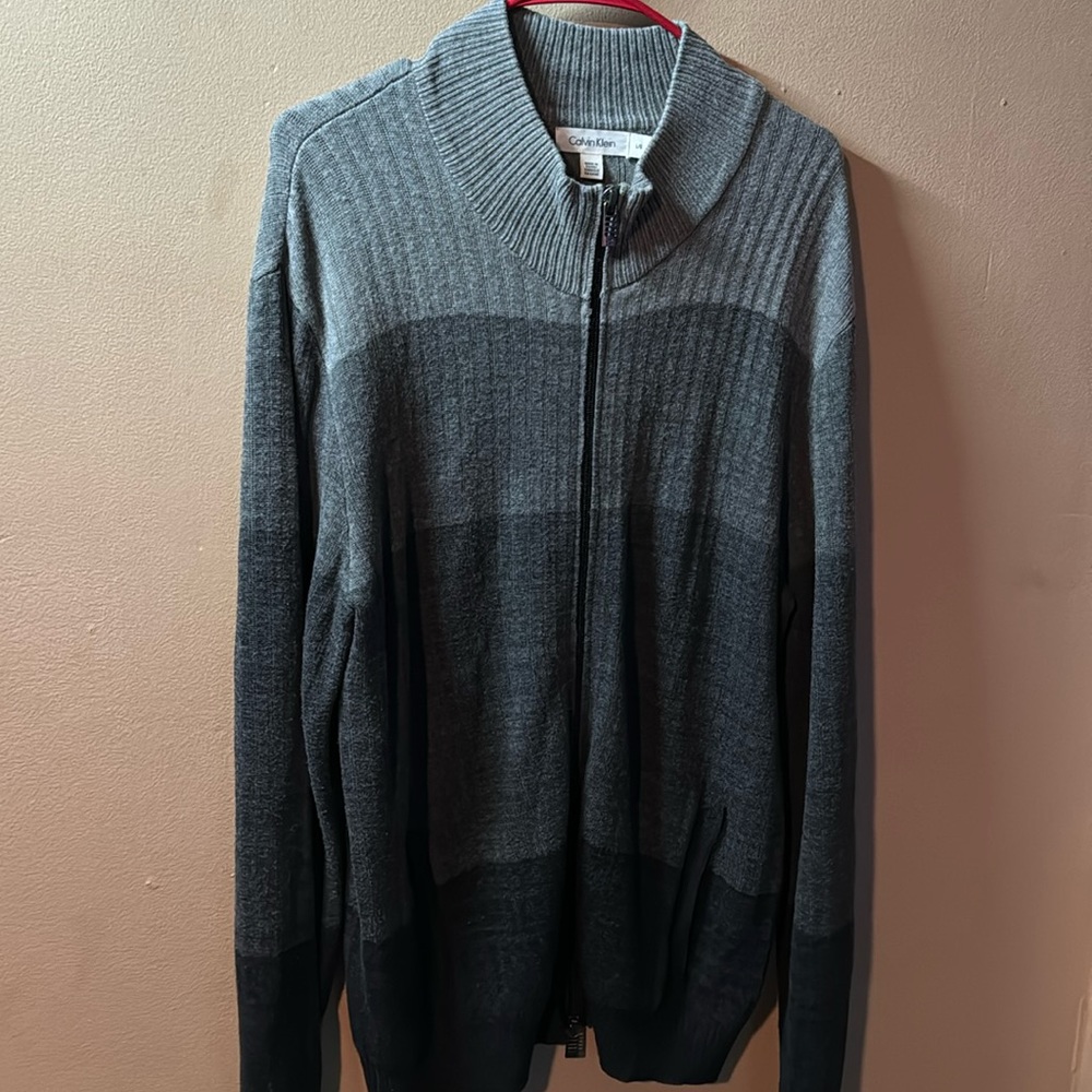 Men’s sweater